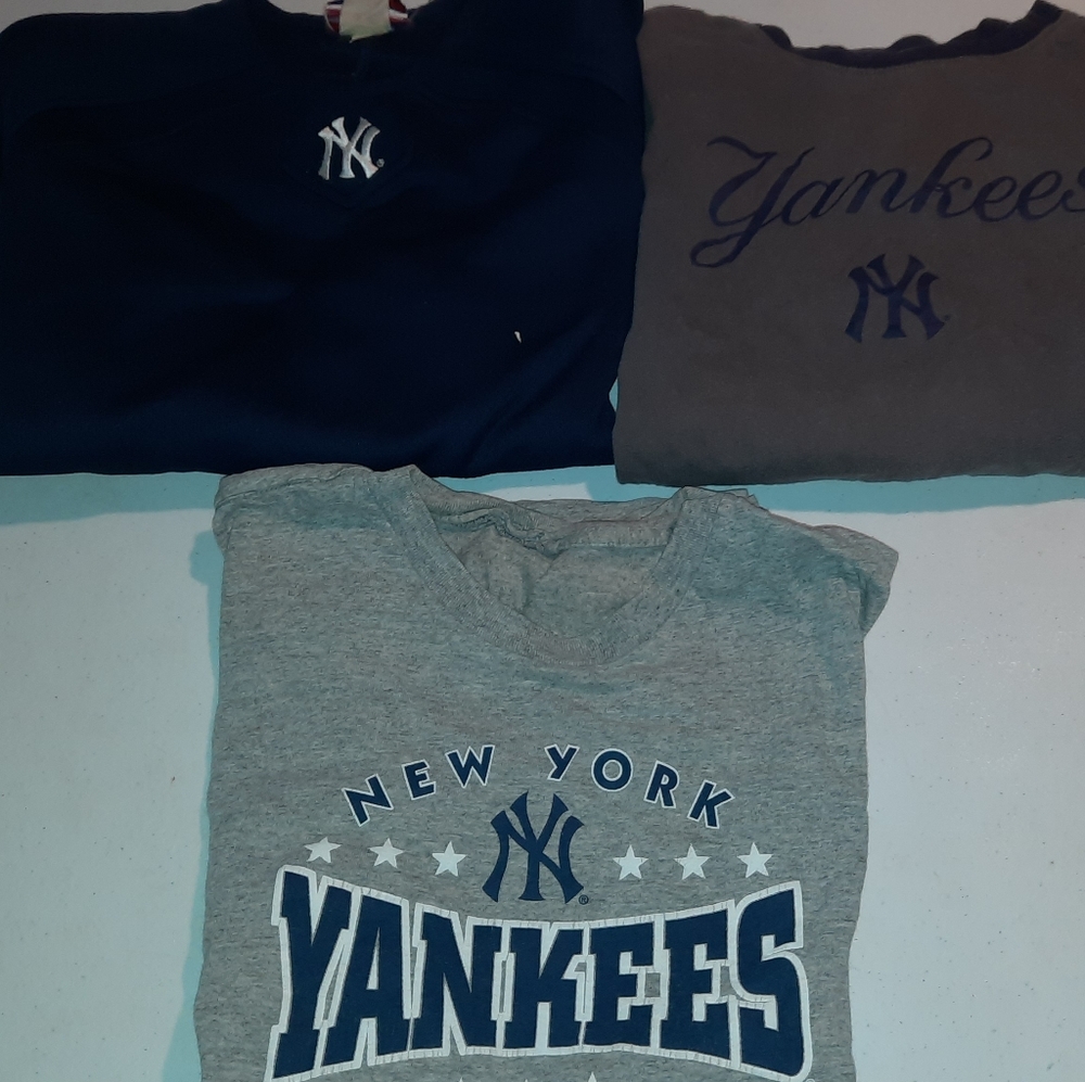 Boys Yankees Tops Size L